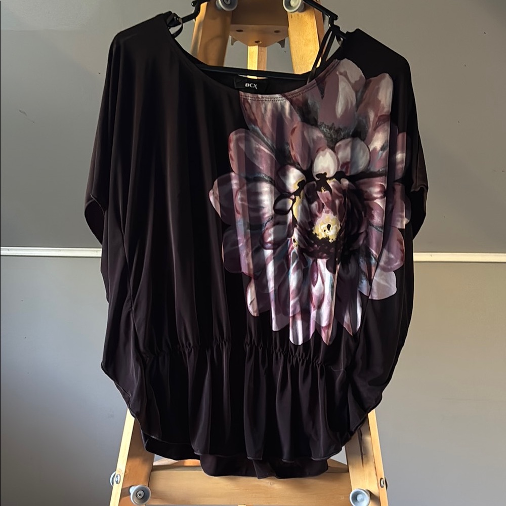 🌻5/$20🌻 BCX Black and Purple Dolman Sleeve Graphic Blouse